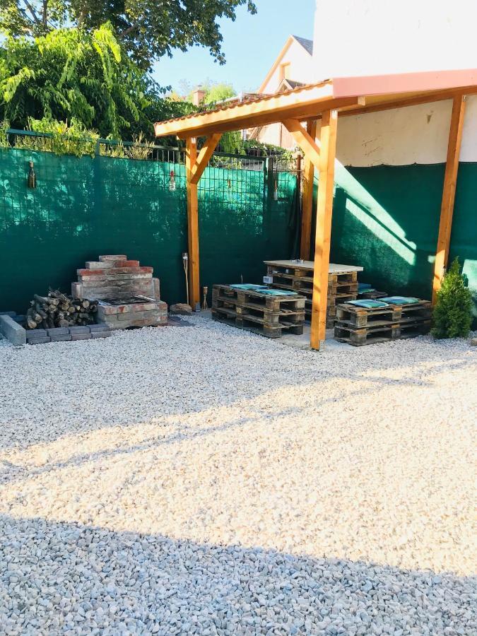 Mira apartman Debrecen Bagian luar foto