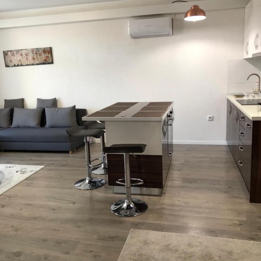 Mira apartman Debrecen Bagian luar foto