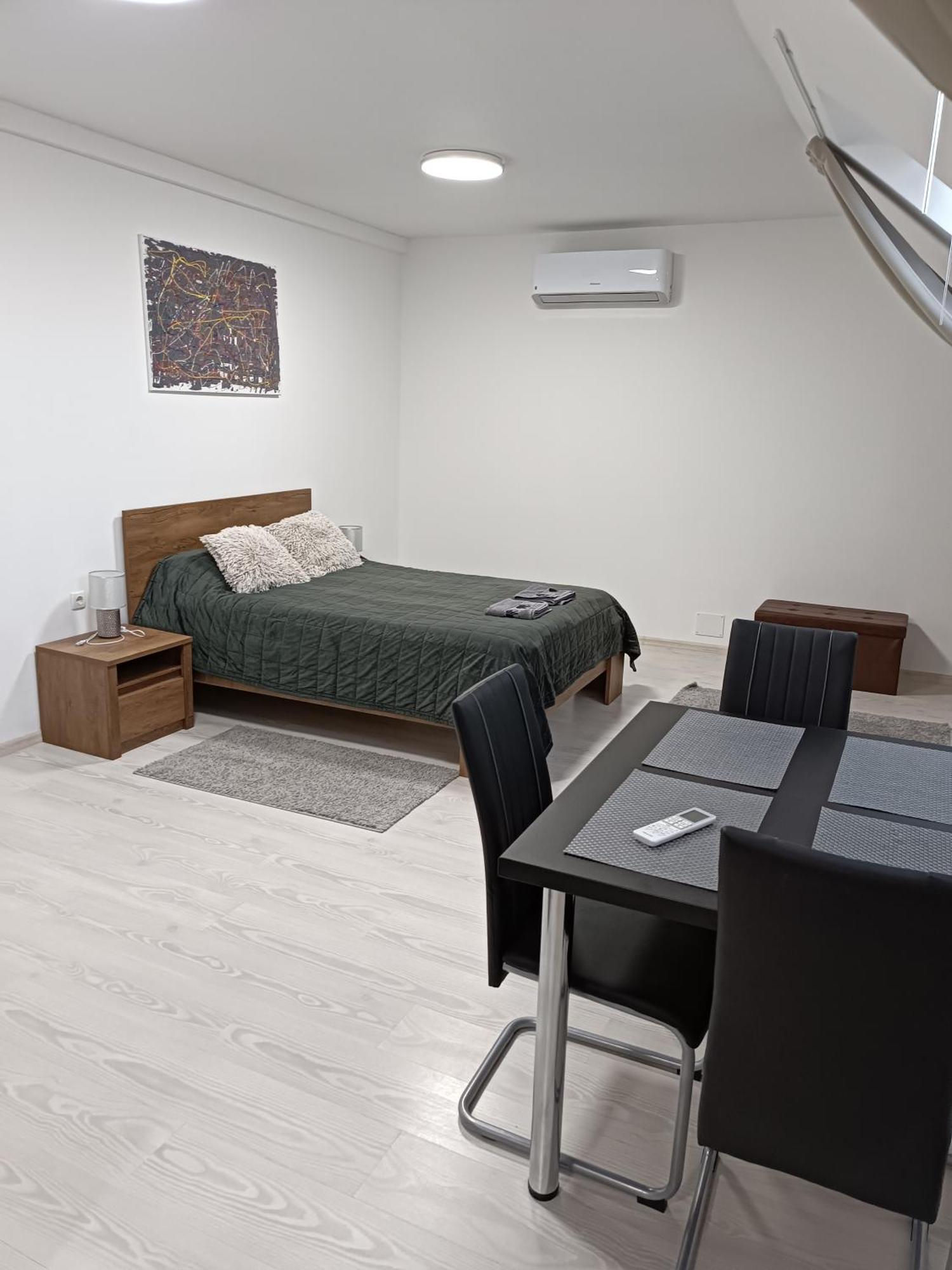 Mira apartman Debrecen Bagian luar foto